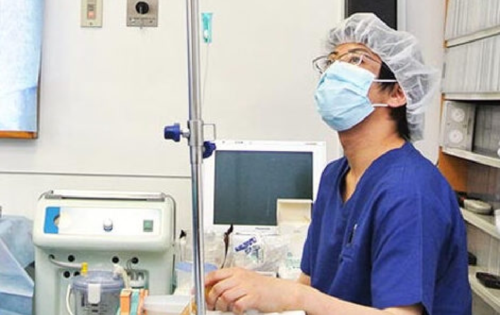 麻酔科医による術中の全身管理